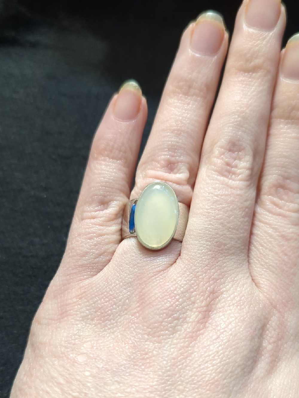 Silver Tone Cream Resin Oval Statement Ring - Size 7